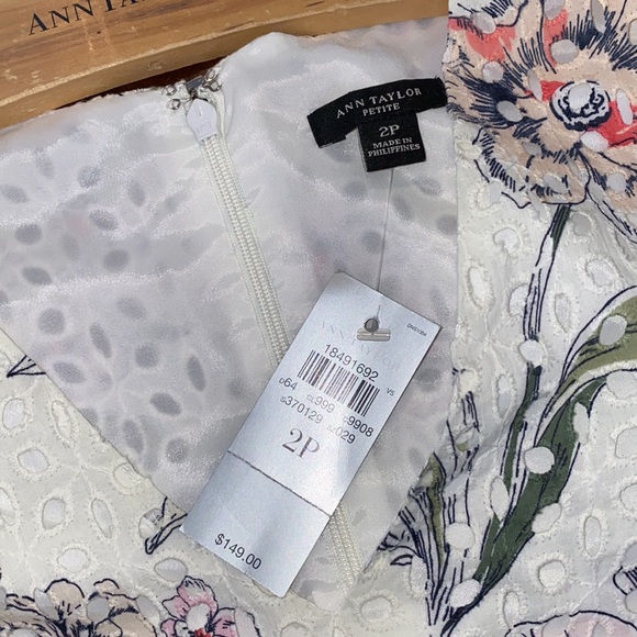 Ann Taylor Petite Dress - Picture 2 of 5